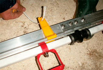 montage ligne eau lubing pipette volaille poules